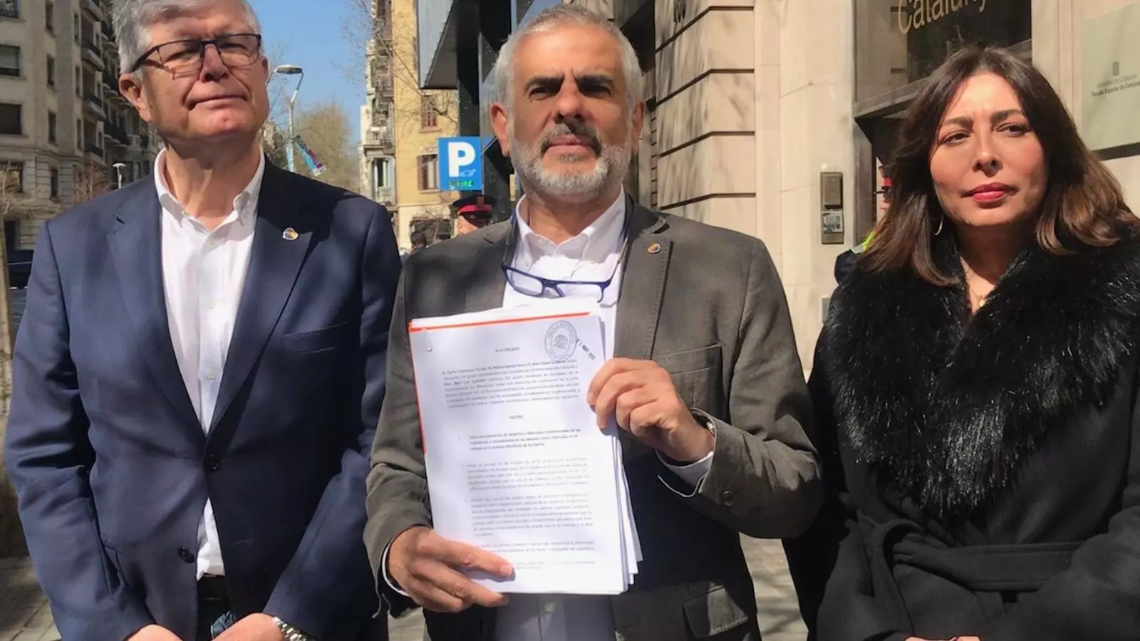 Cs porta a Buch a la Fiscalia pels talls a la Meridiana i l'acusa de prevaricar