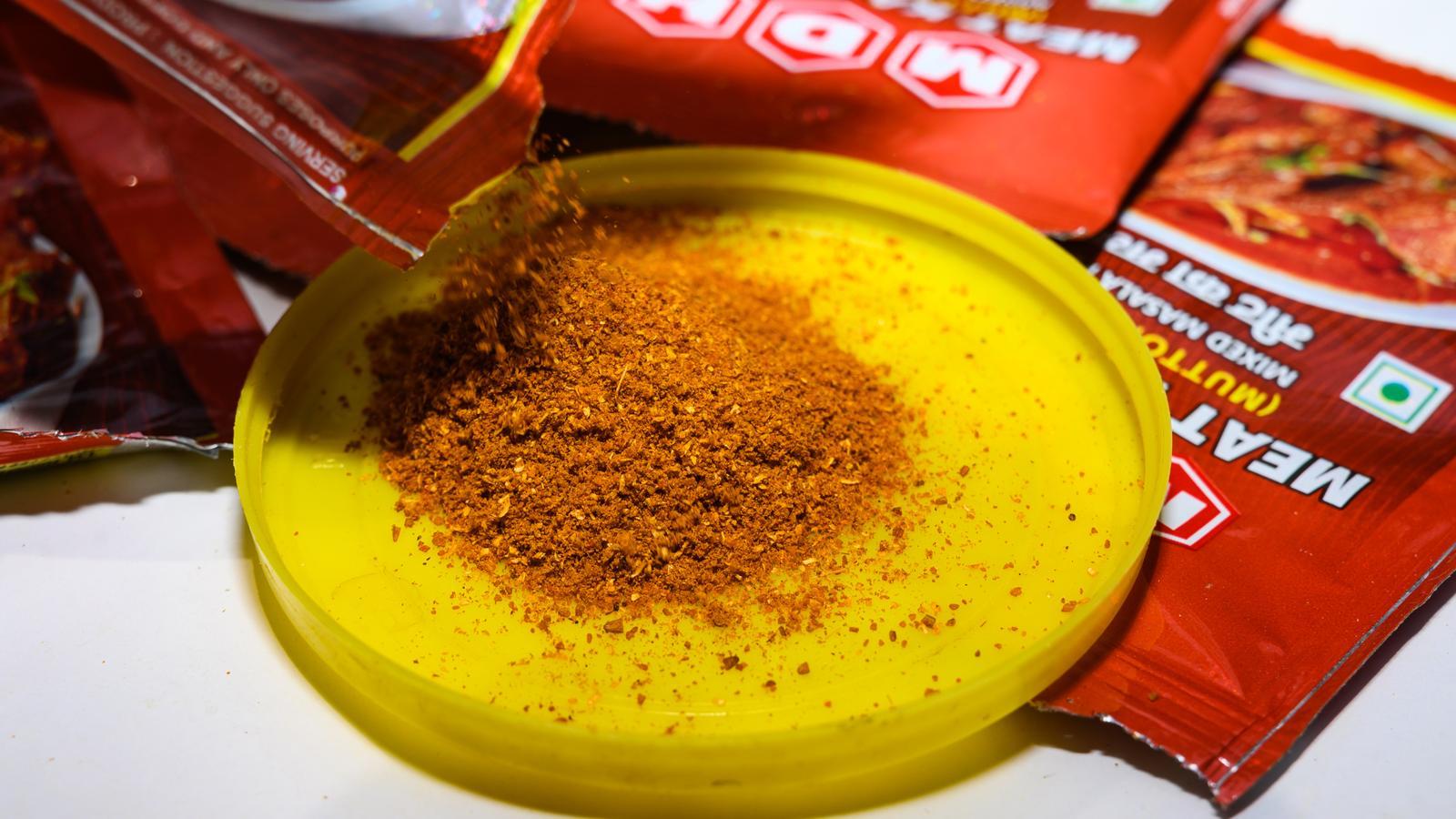 About species investigated for containing pesticides, in the USA