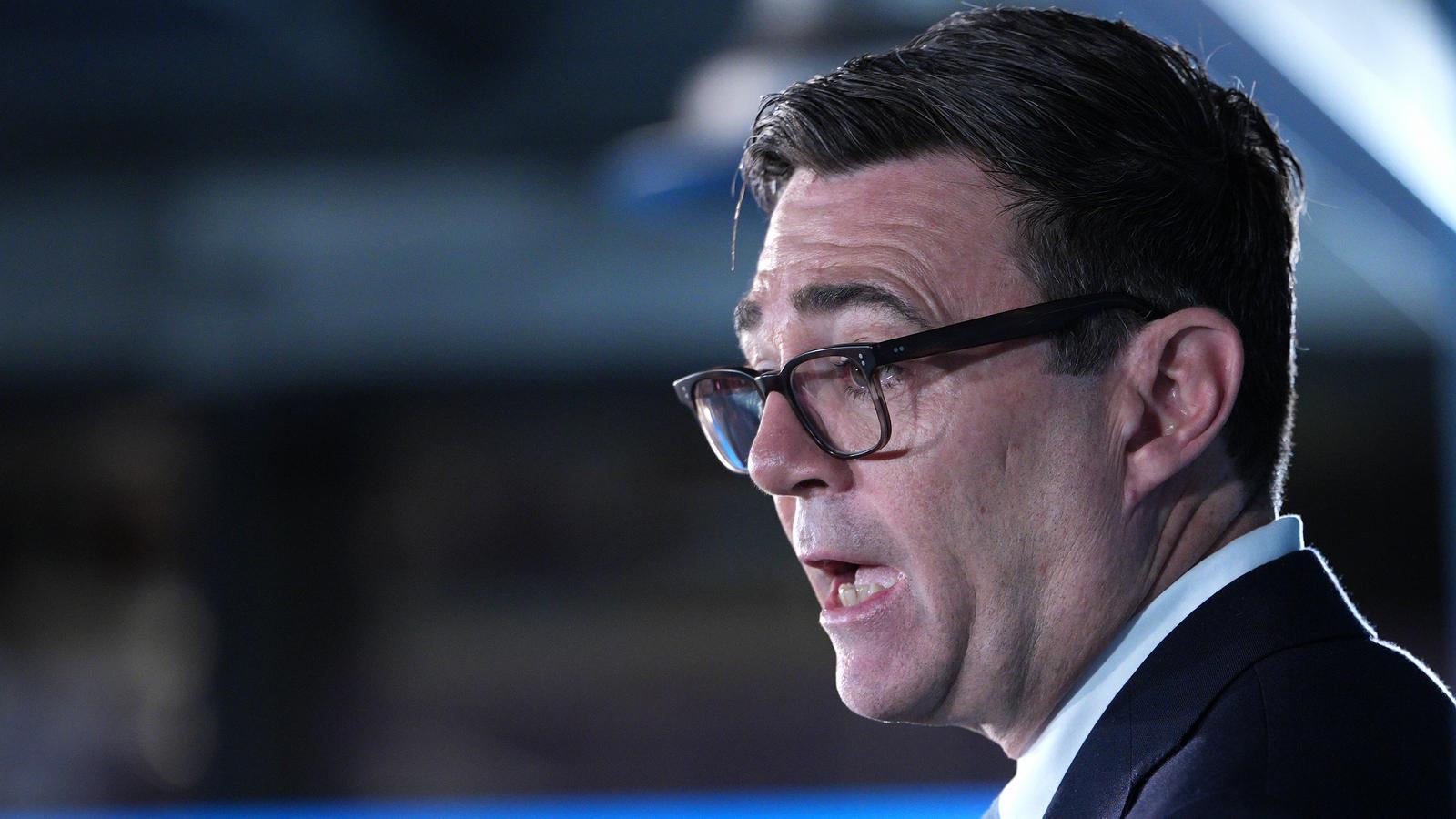 The British Prime Minister, Andy Burnham, has appeared this Monday in the Commons.