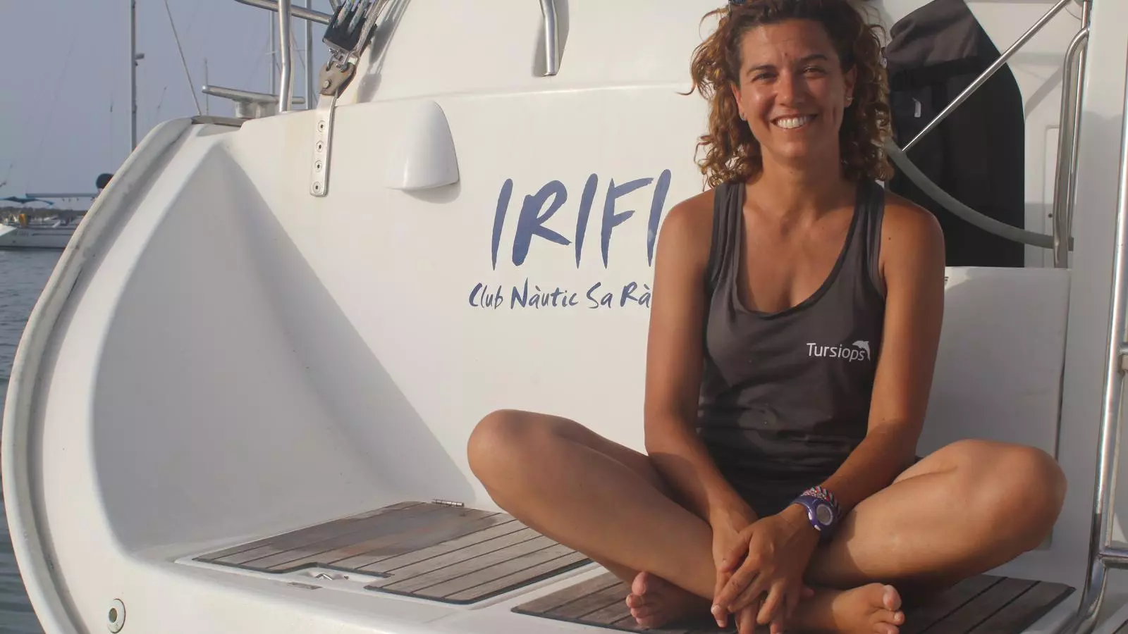 Marga Cerdà en el vaixell Irifi. / MARGA CERDÀ