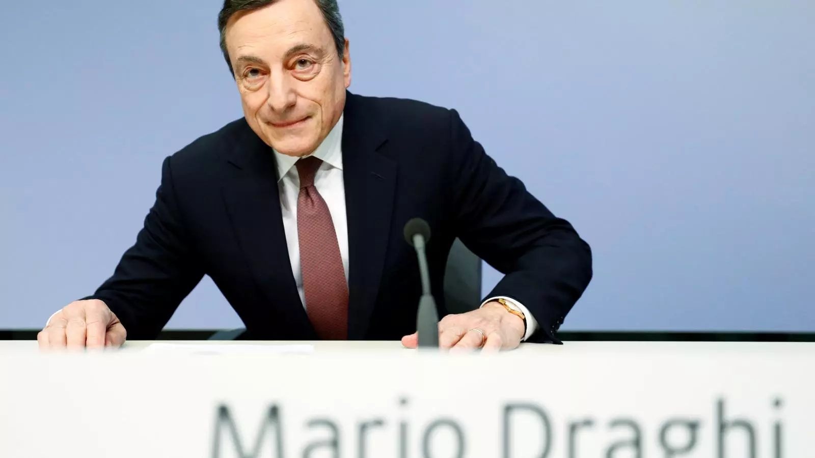 El BCE anuncia una nova ronda de 'barra lliure' de diner barat per ajudar la banca