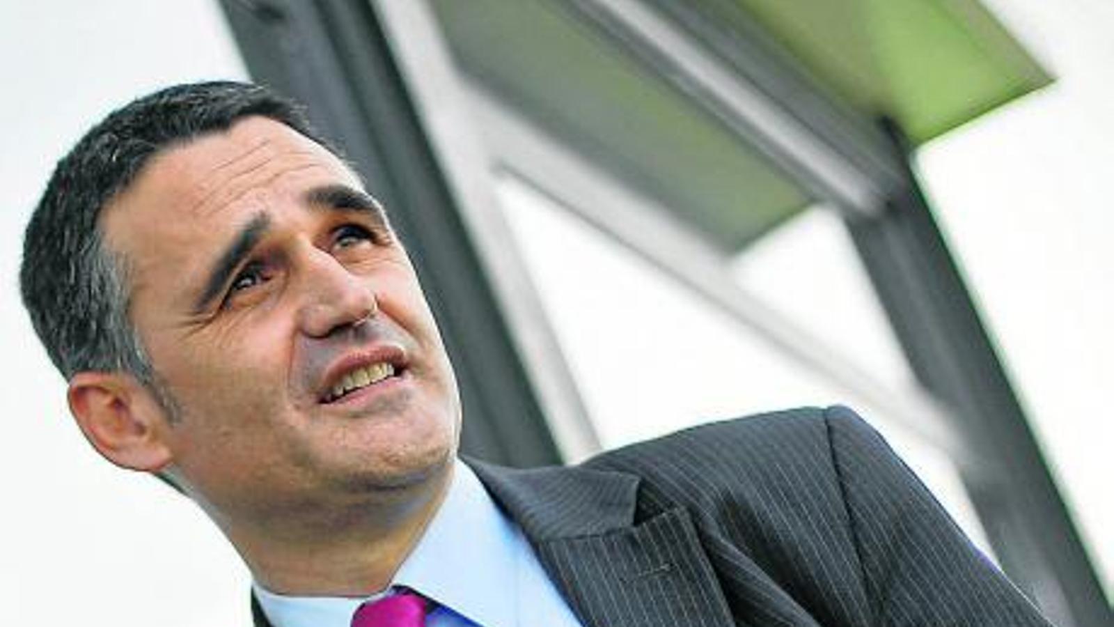 Josu Ugarte: Més que exportar, cal posicionar-se a l'exterior creant-hi filials" Perfil