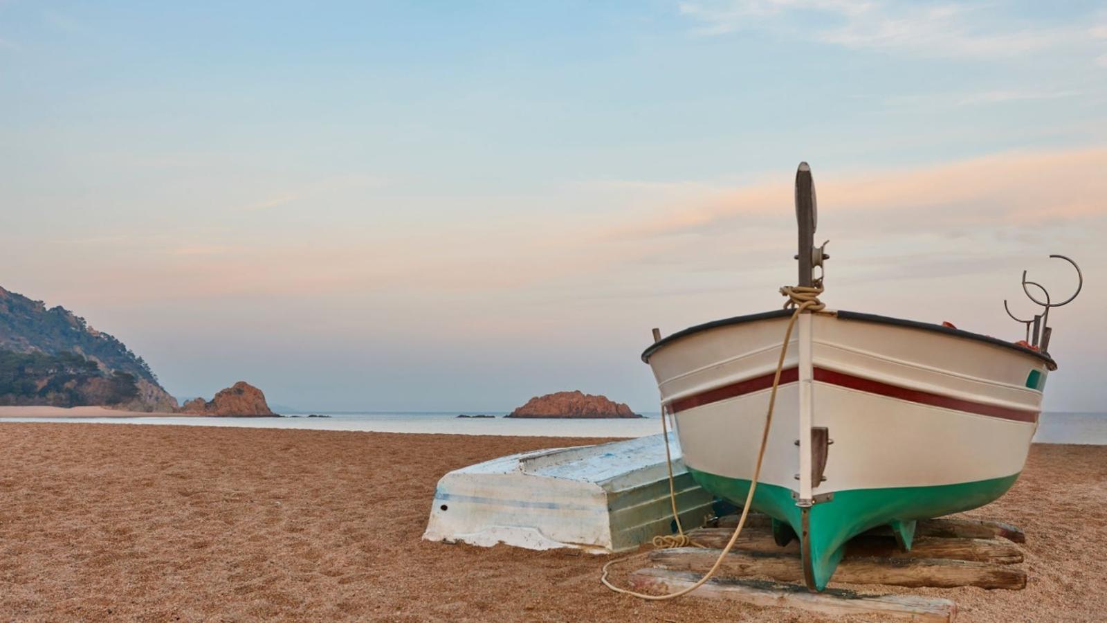 The beginning and the return of a fishing day, when the sea was who marked the destiny of each boat.