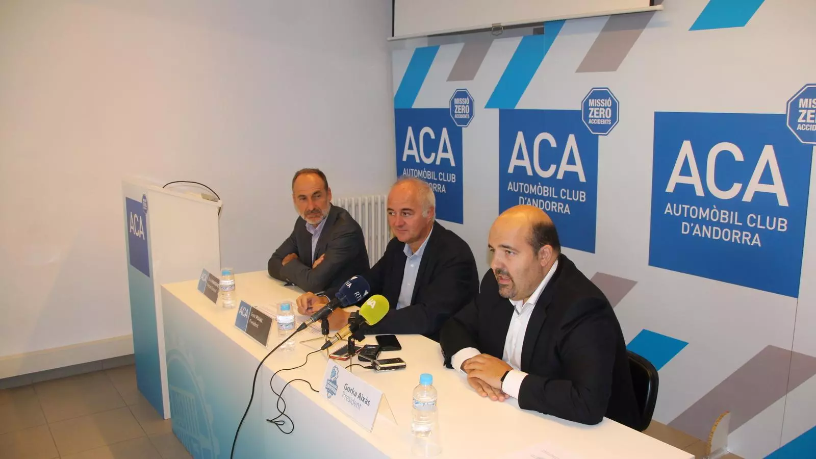 El president del BCA i el president i el director general de l'ACA durant l'acte de presentació de l'acord. / A. S.