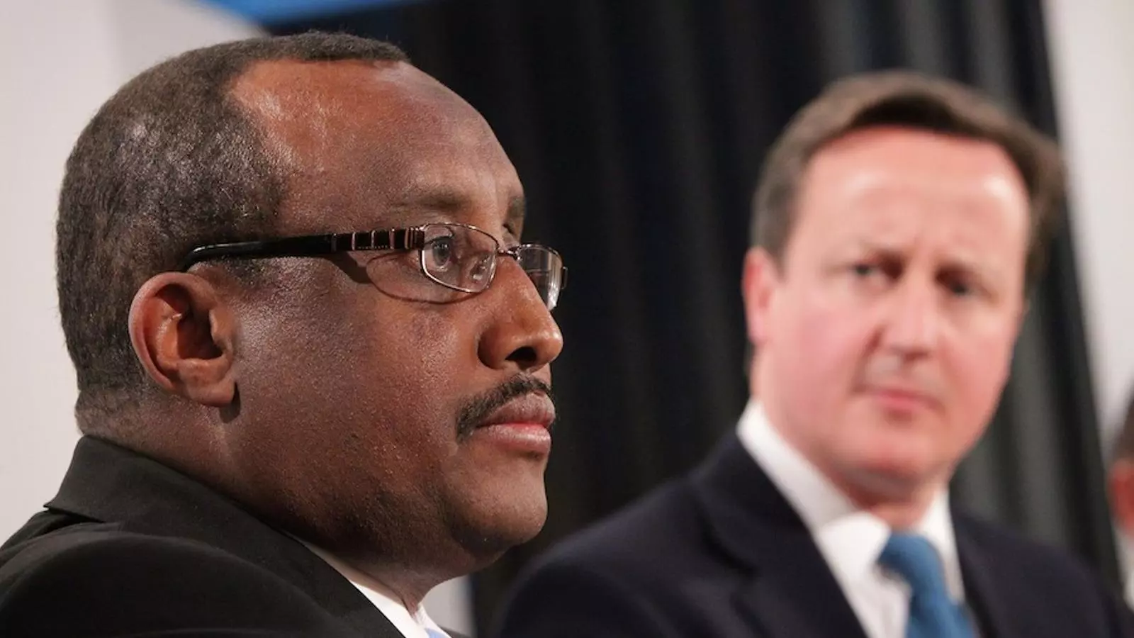 David Cameron amb el primer ministre de Somàlia, Abdiweli Mohamed Ali, a la roda de premsa posterior a la conferència / AFP