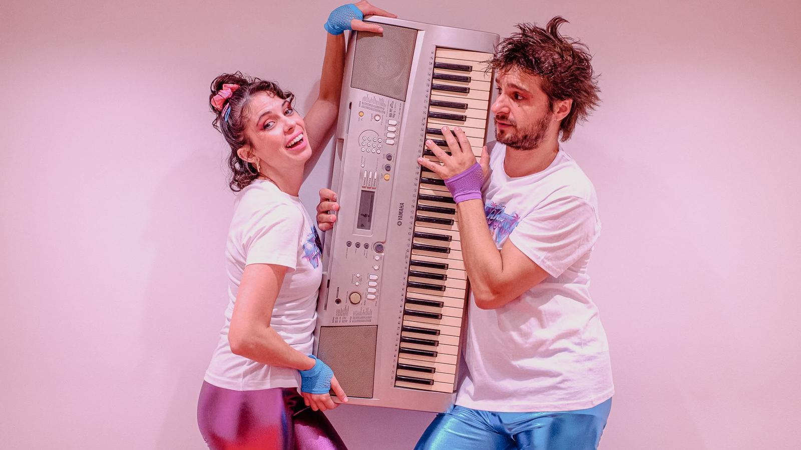 Marina Nicolau i Joan Vila, protagonistes de “Jingle”. Foto TdeB