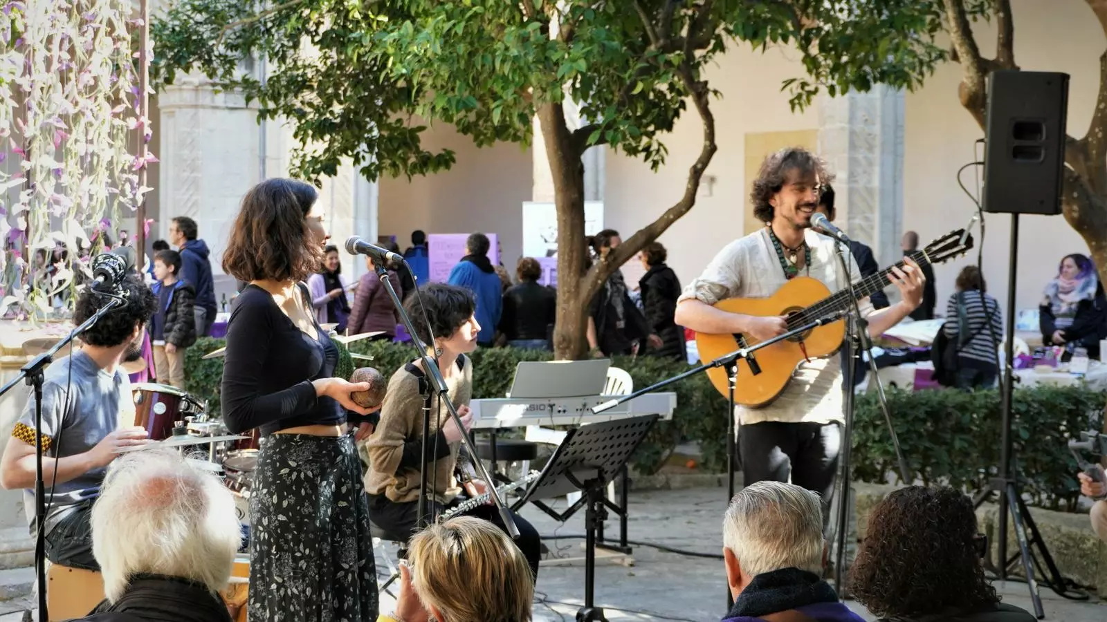 Actuacions musicals a la fira de la les Dones de Manacor