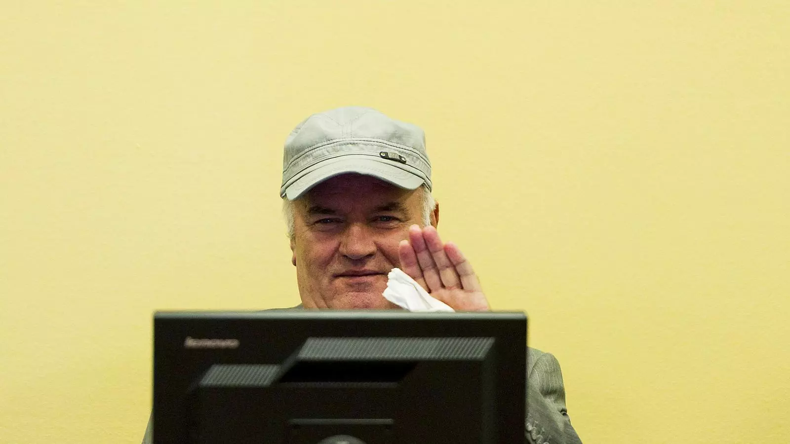 Ratko Mladic boicoteja el Tribunal de l'Haia