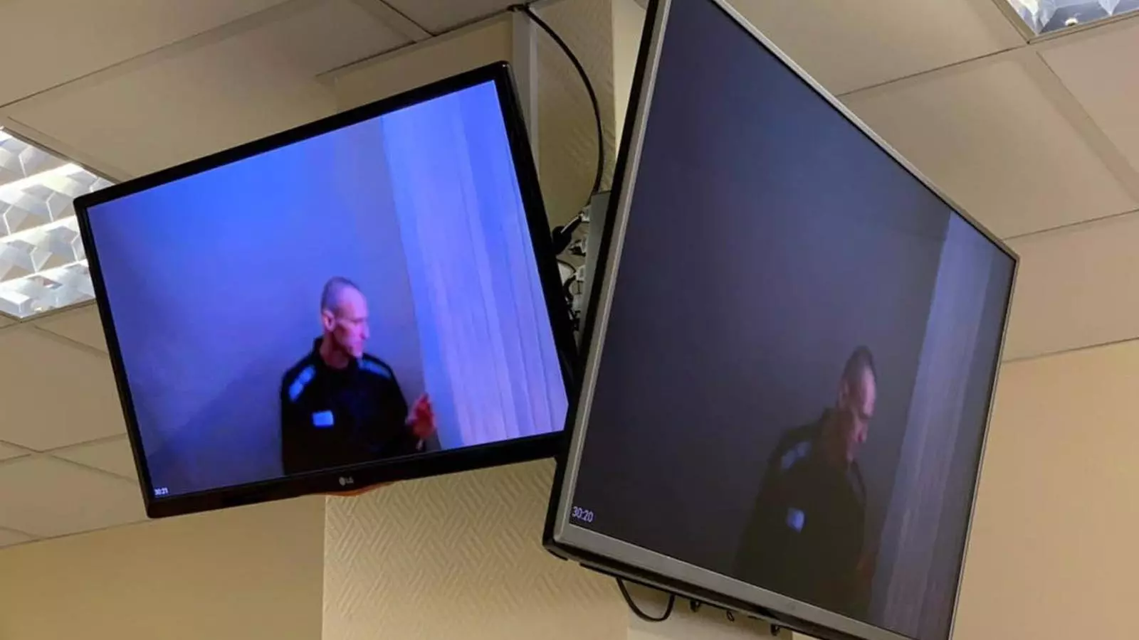 Navalni aquest dijous en la seva intervenció per videoconferència davant el jutge