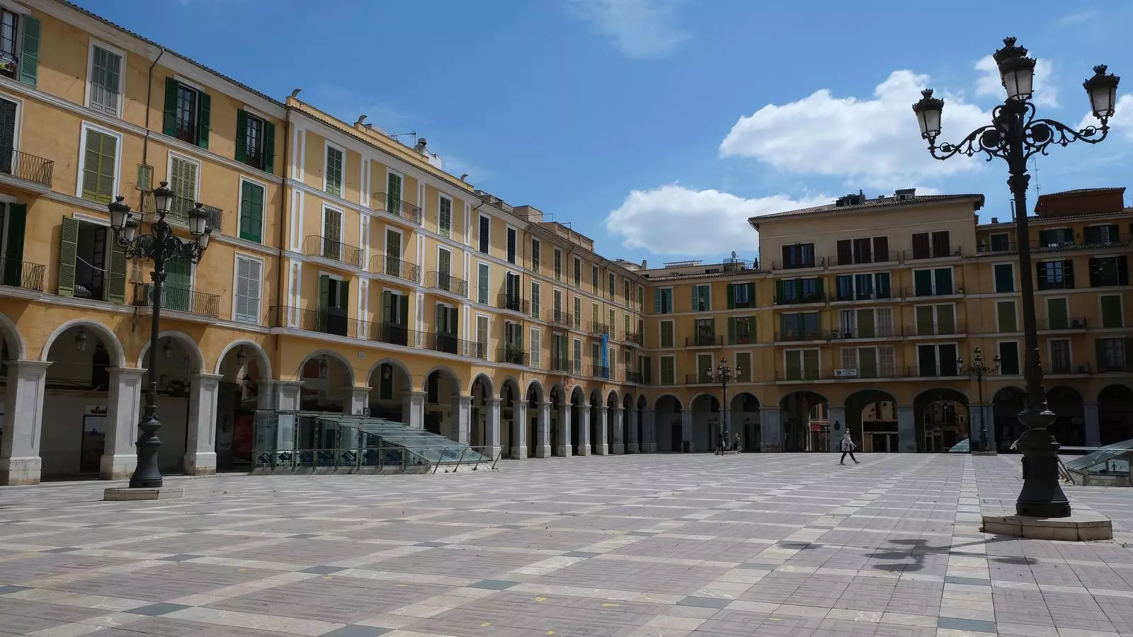 La plaça Major de Palma durant l'estat d'alarma
