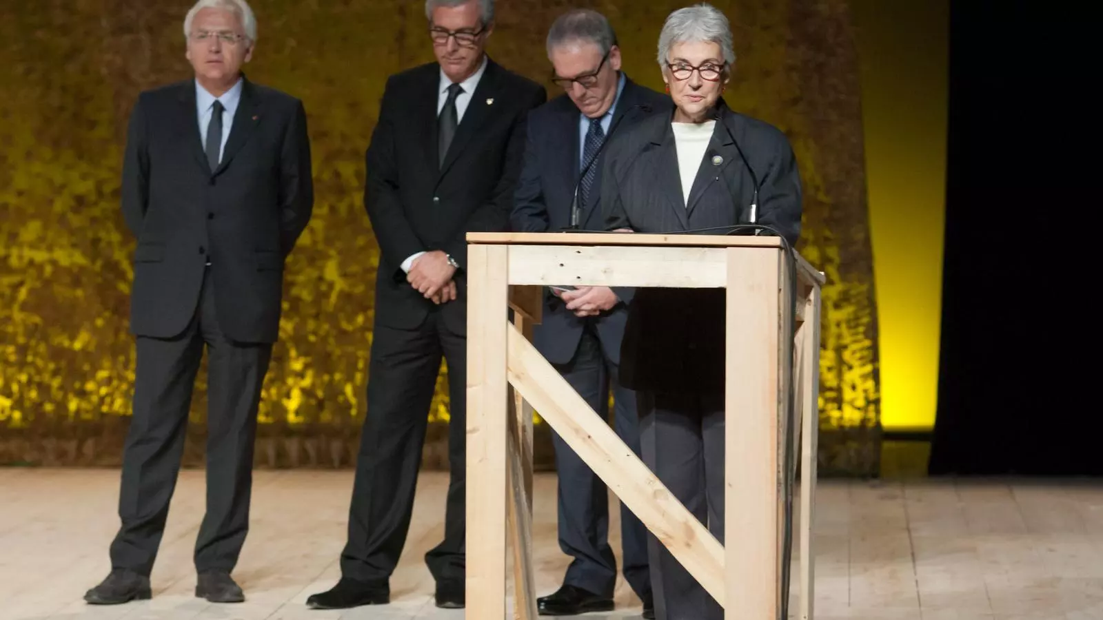 Muriel Casals a als Premis de la Nit de Santa Llúcia / DJERK VAN DER MEULEN