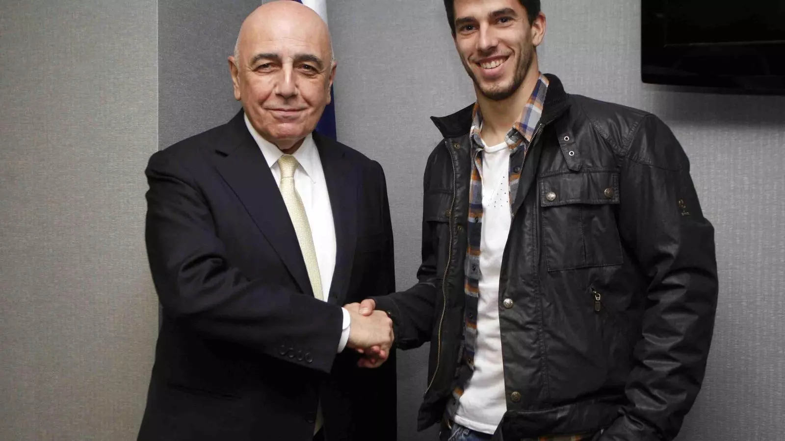 Adriano Galliani i Dídac Vilà tancant l'acord.