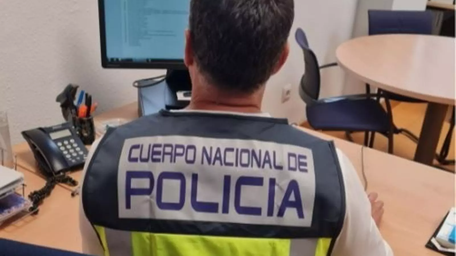 Un agent de la Policia Nacional.