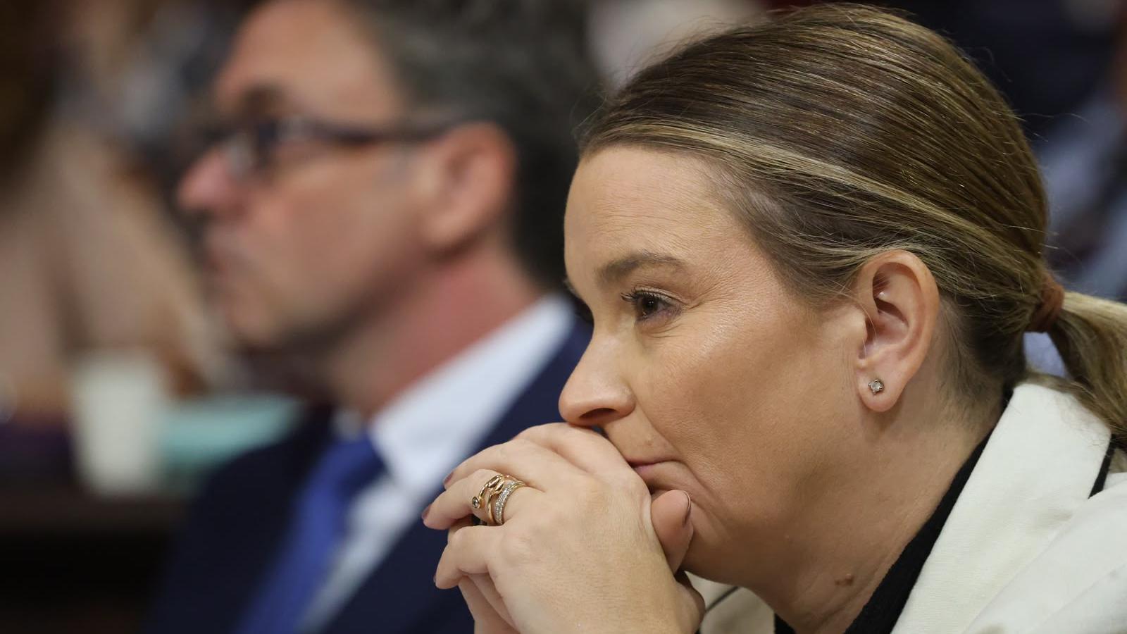 Die Präsidentin Marga Prohens heute Morgen im Plenum des Parlaments