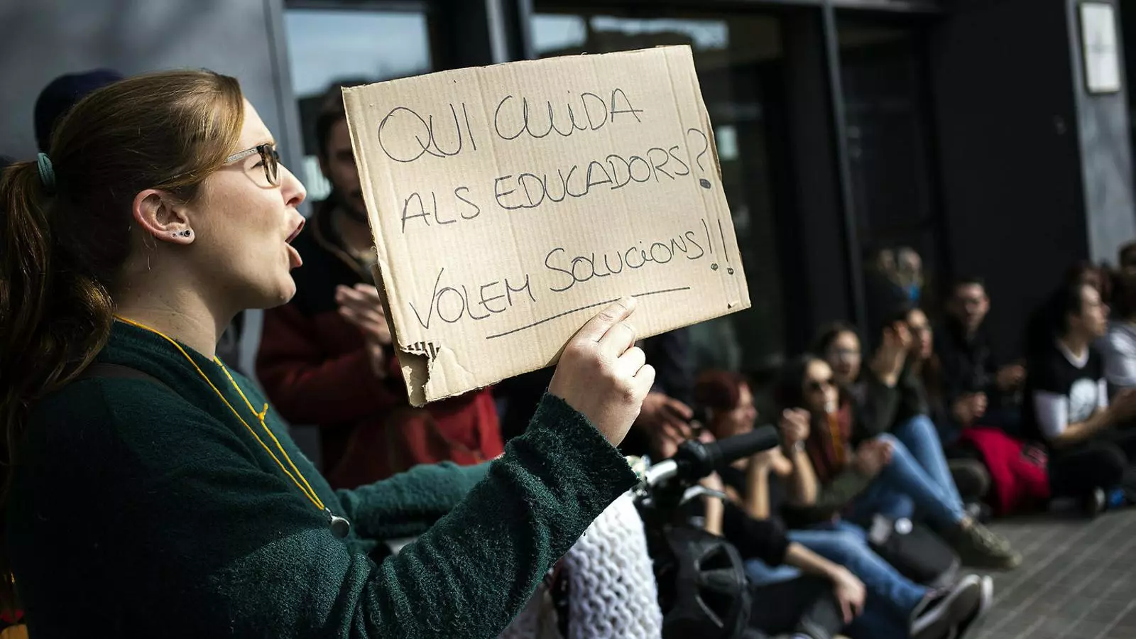 Els educadors socials tampoc cobraran l’abril