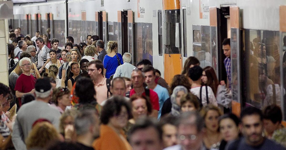 Rodalies Railway Crisis: Renfe Claims Average Delays Were Only 2.5 Minutes