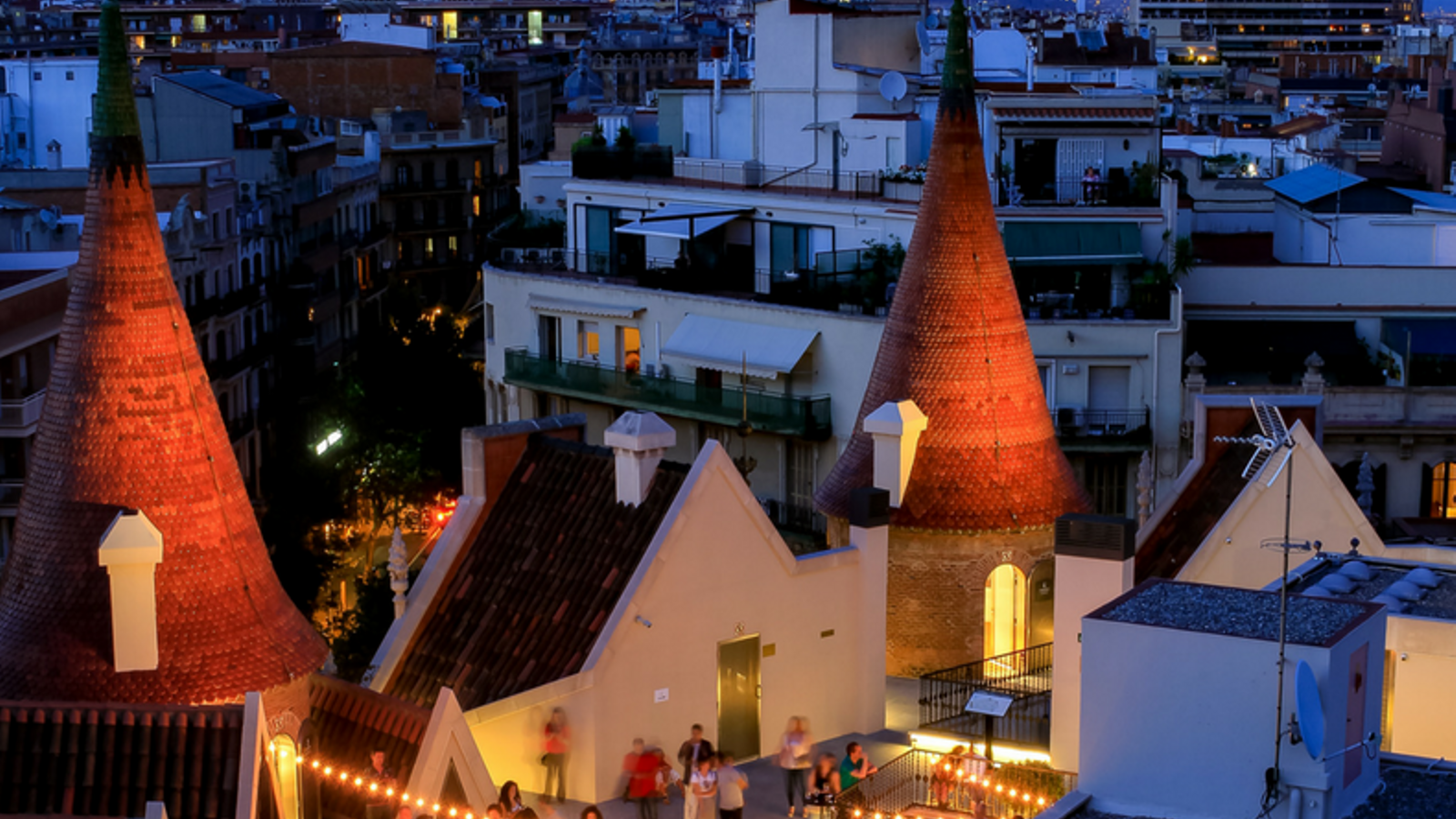 Nits d'estiu a la Casa de les punxes