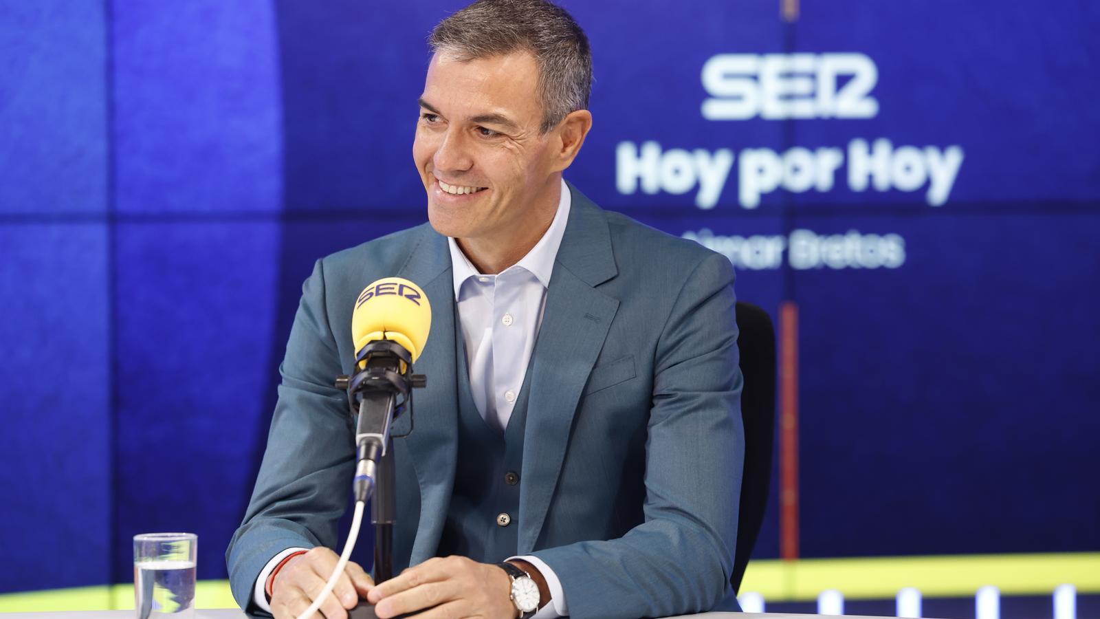 El presidente español Pedro Sánchez durante la entrevista en la Ser.