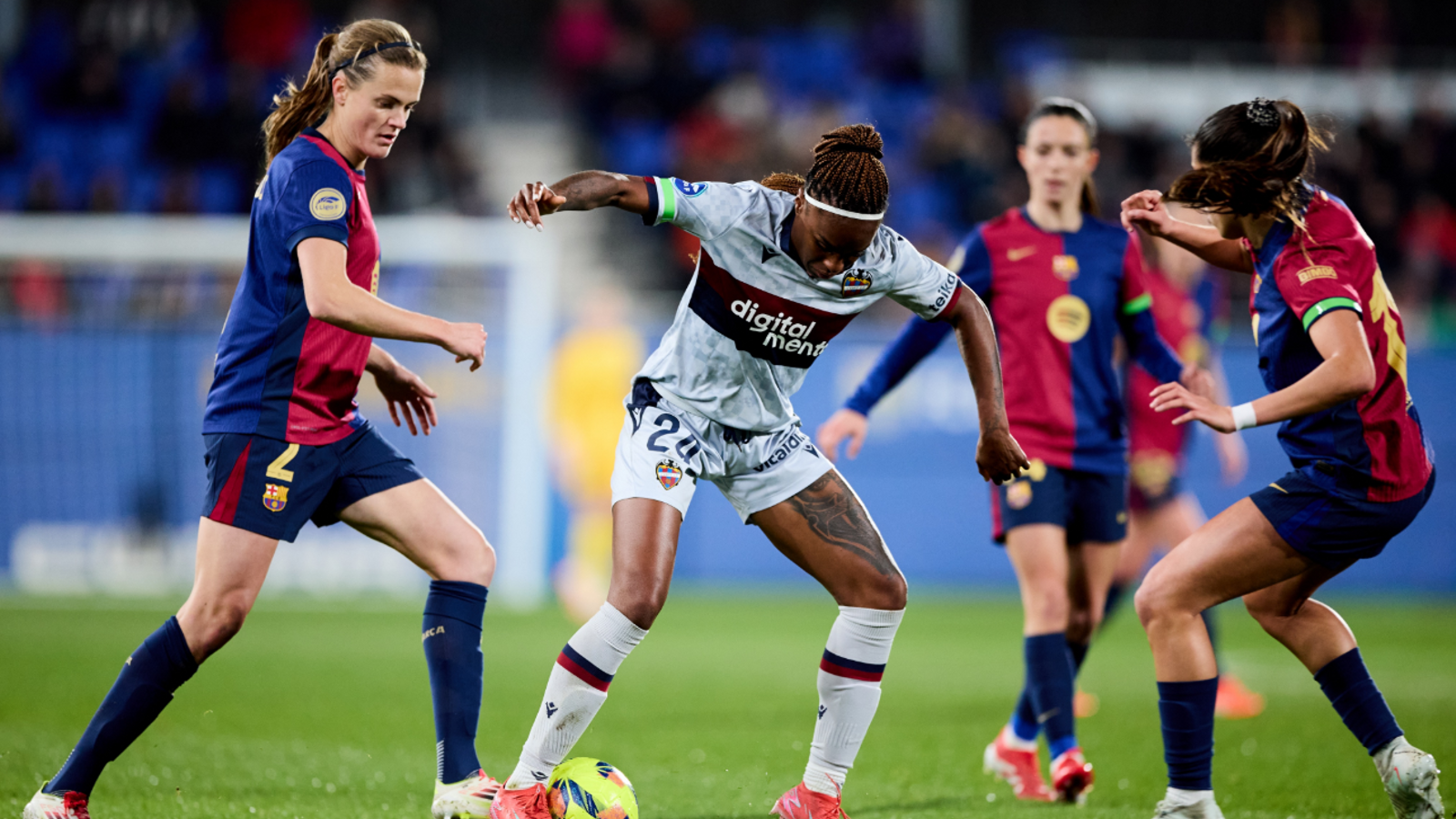 Chachón, del Levante, rodeada por Paredes y Engen