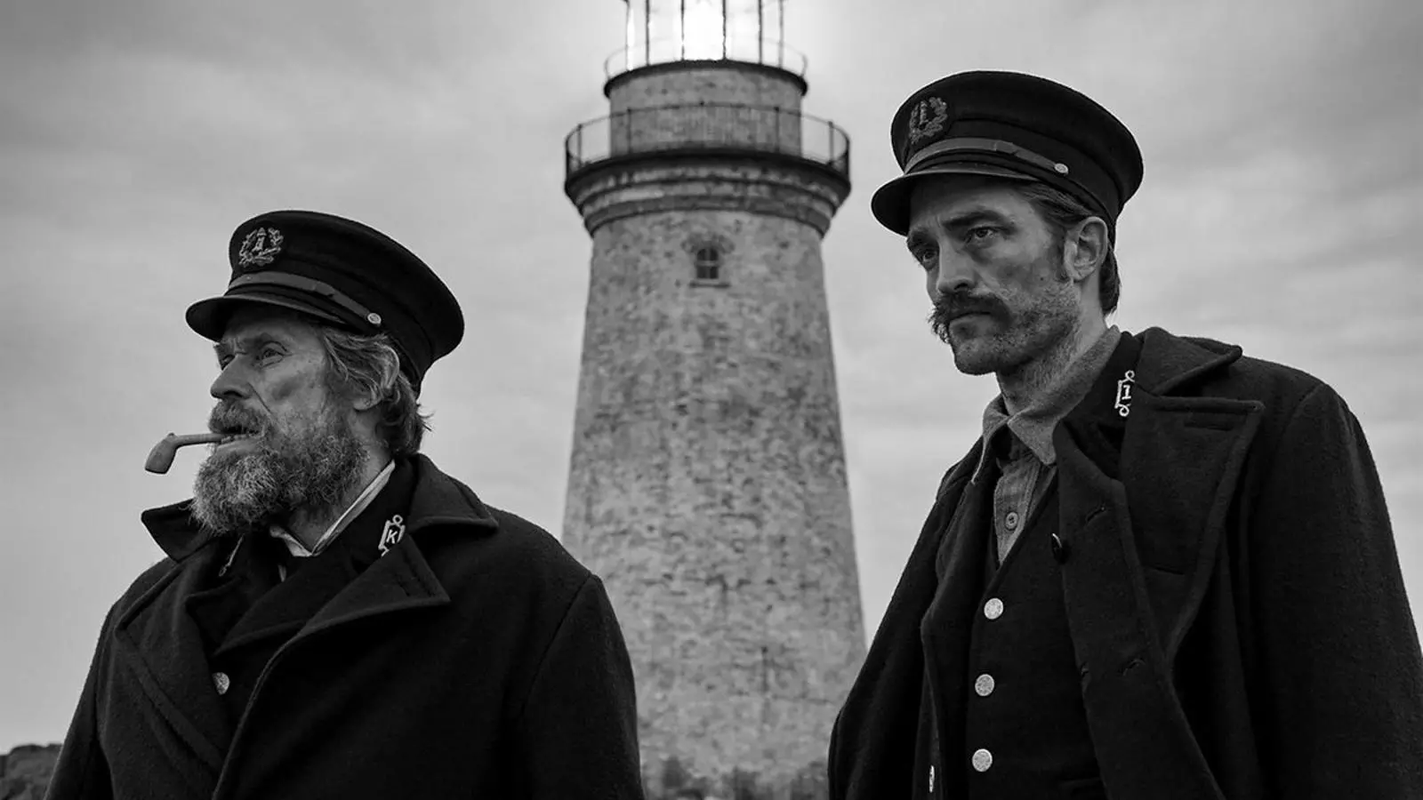 Robert Pattinson i Willem Dafoe, un duel memorable a la imponent 'The lighhouse'