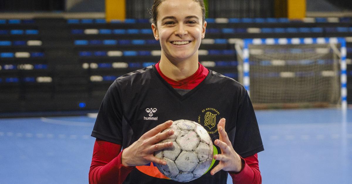 Empowering Girls: Celebrating Aspirations in Your Field