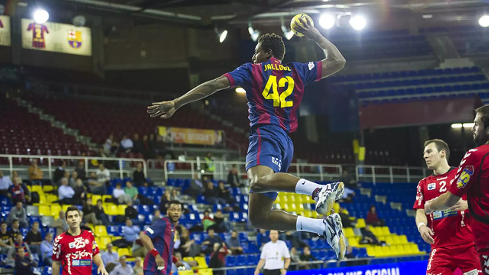 Jallouz, autor de cinc gols / VÍCTOR SALGADO / FC BARCELONA