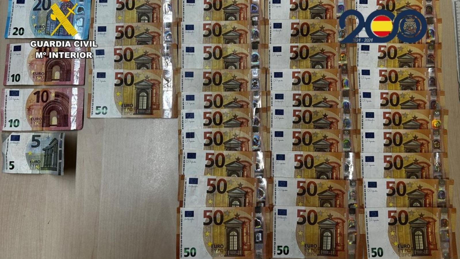 Uno de los detenidos ha ingresado en prisión después de ser interceptado cuando intentaba huir
