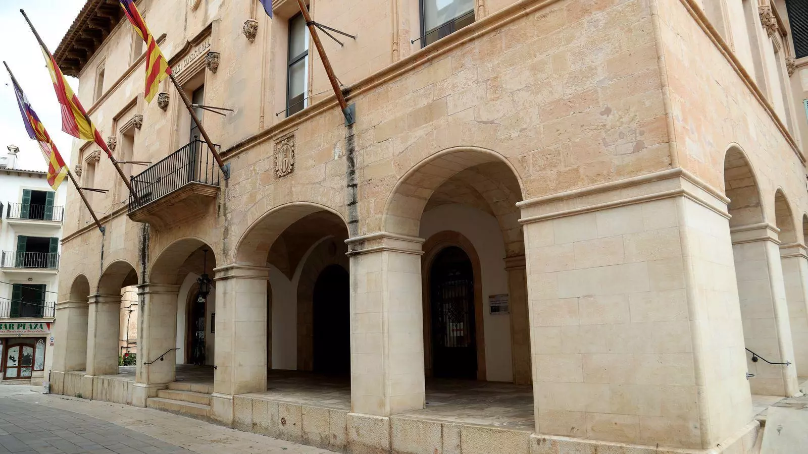 Façana de l'Ajuntament de Felanitx.