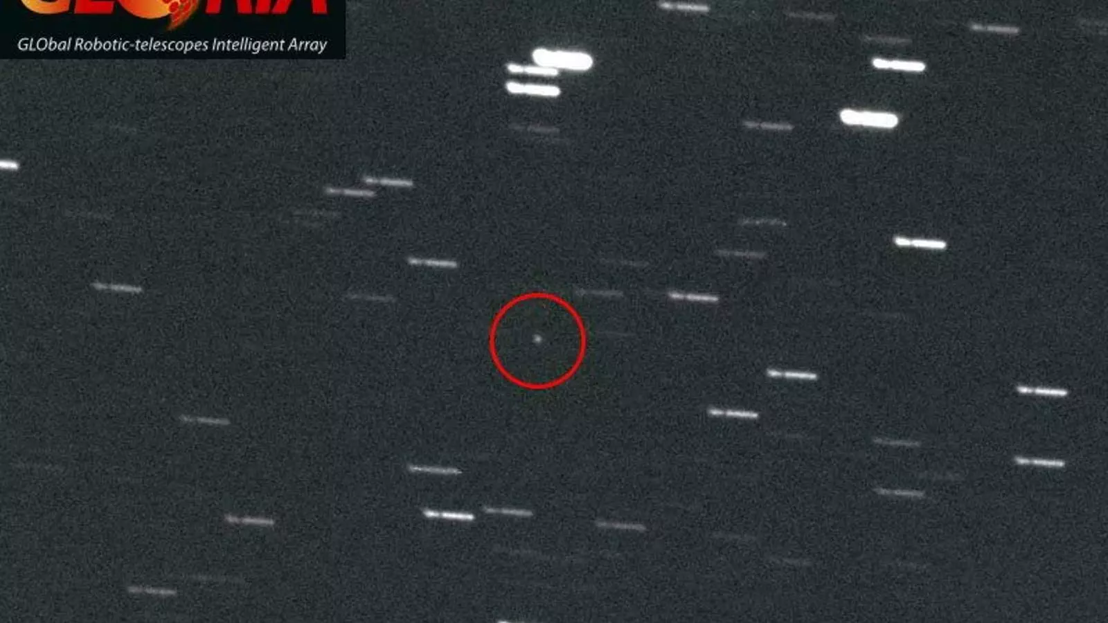 Primera imatge de l'asteroide 2012 DA14, en el cercle vermell / EFE