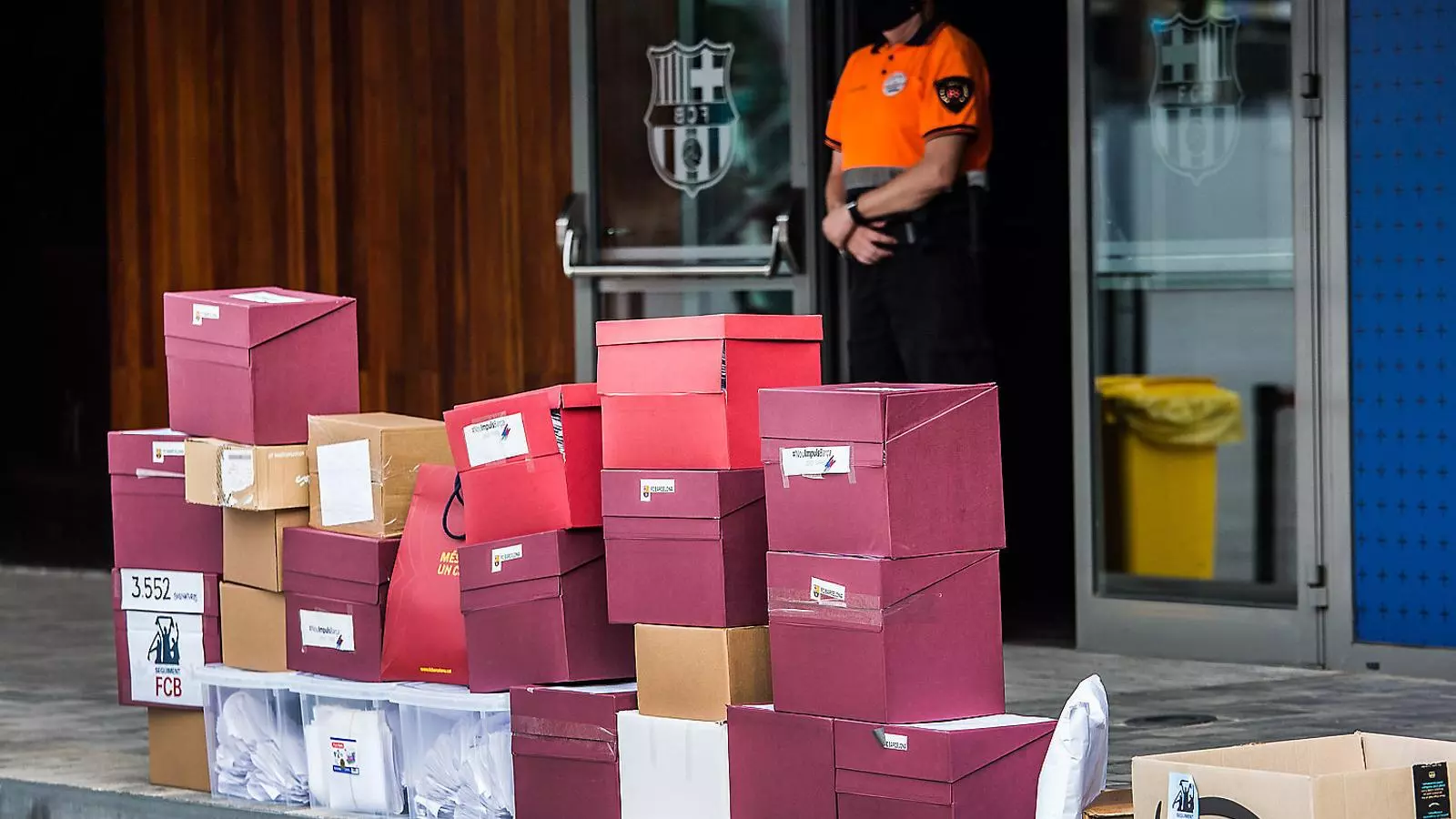 Comença la validació de signatures del vot de censura