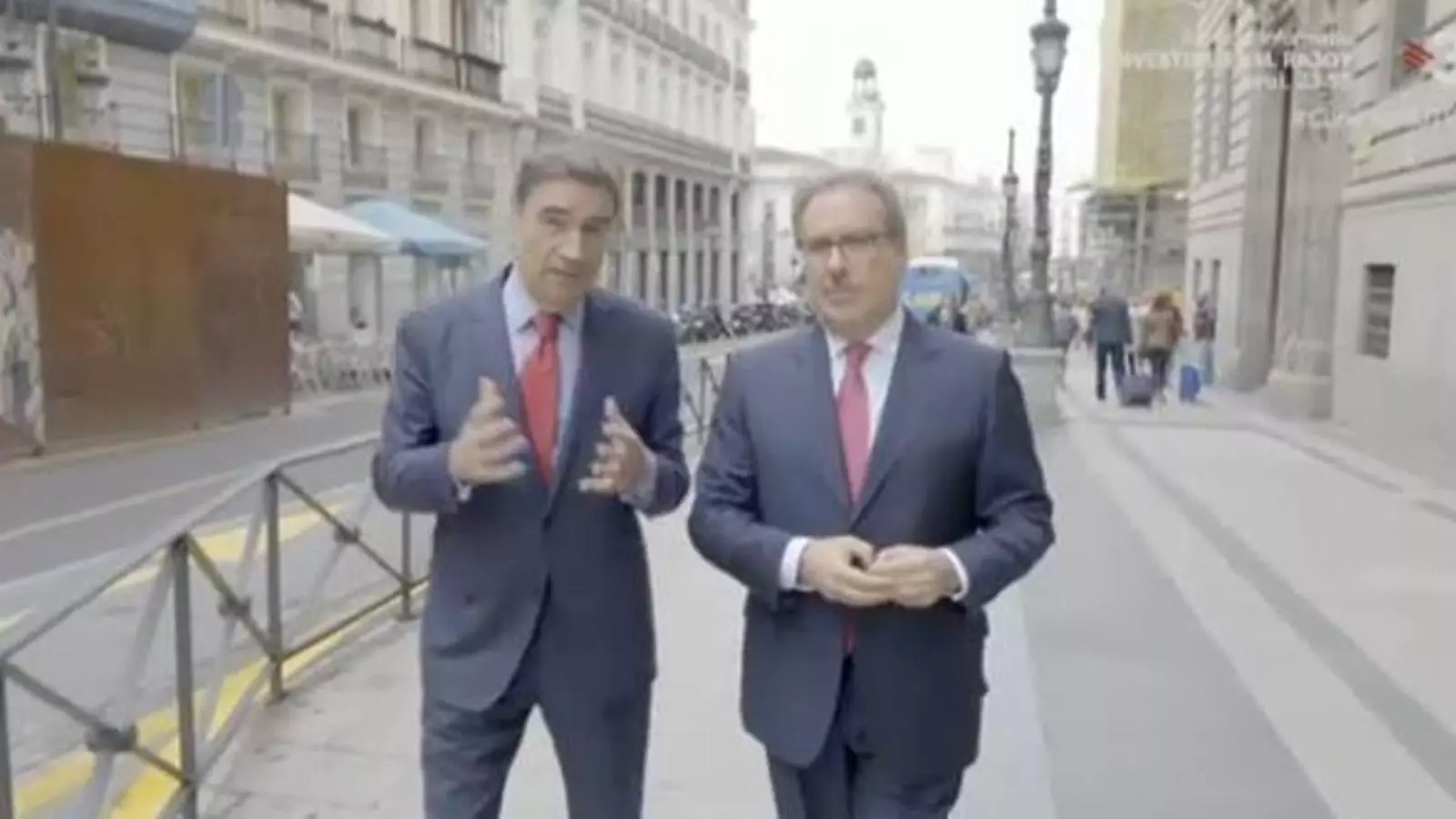 Pedro J. Ramírez i Josep Cuní en un moment del programa 'Fora de sèrie' de TV3