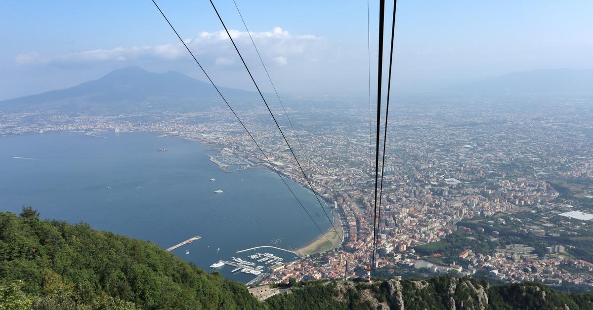 Naples Cable Car Accident: 4 Dead, 1 Injured