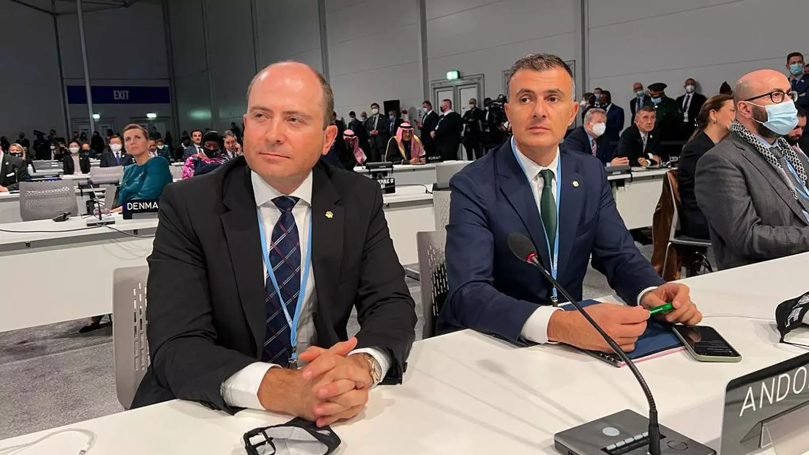 L'ambaixador d'Andorra al Regne Unit de Gran Bretanya i Irlanda del Nord i a la República d'Irlanda, Carles Jordana, i el secretari d'Estat d'Agricultura i Sostenibilitat, Marc Rossell, a la COP26 que se celebra fins al 12 de novembre a la ciutat escocesa de Glasgow.