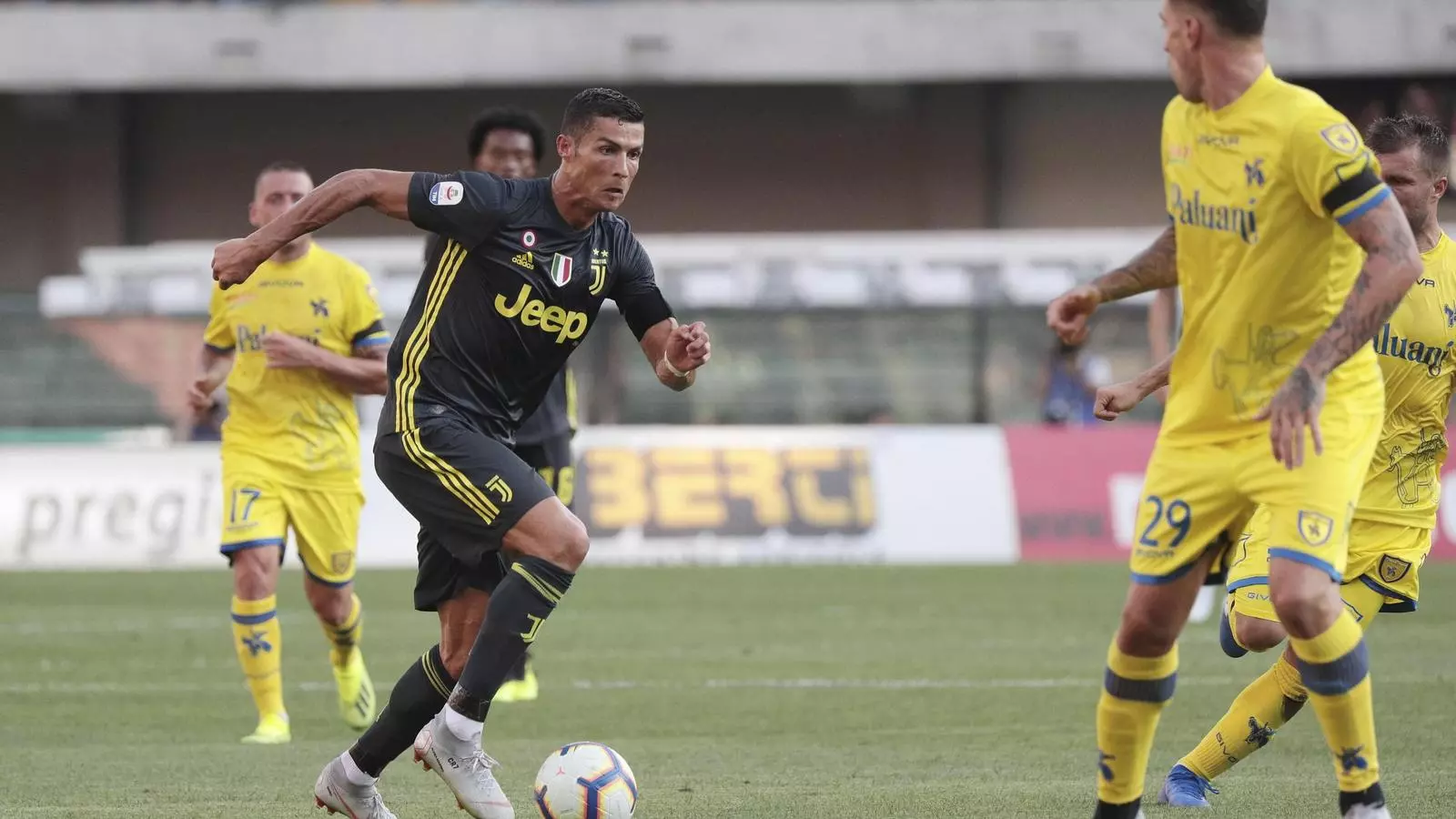 Cristiano debuta a la Sèrie A amb victòria (3-2)