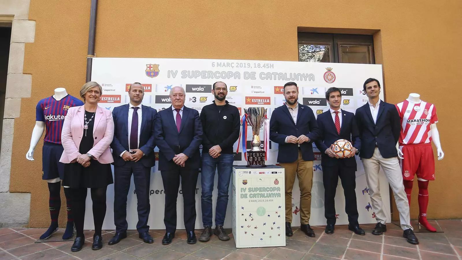 Foto de família de la presentació de la IV Supercopa de Catalunya