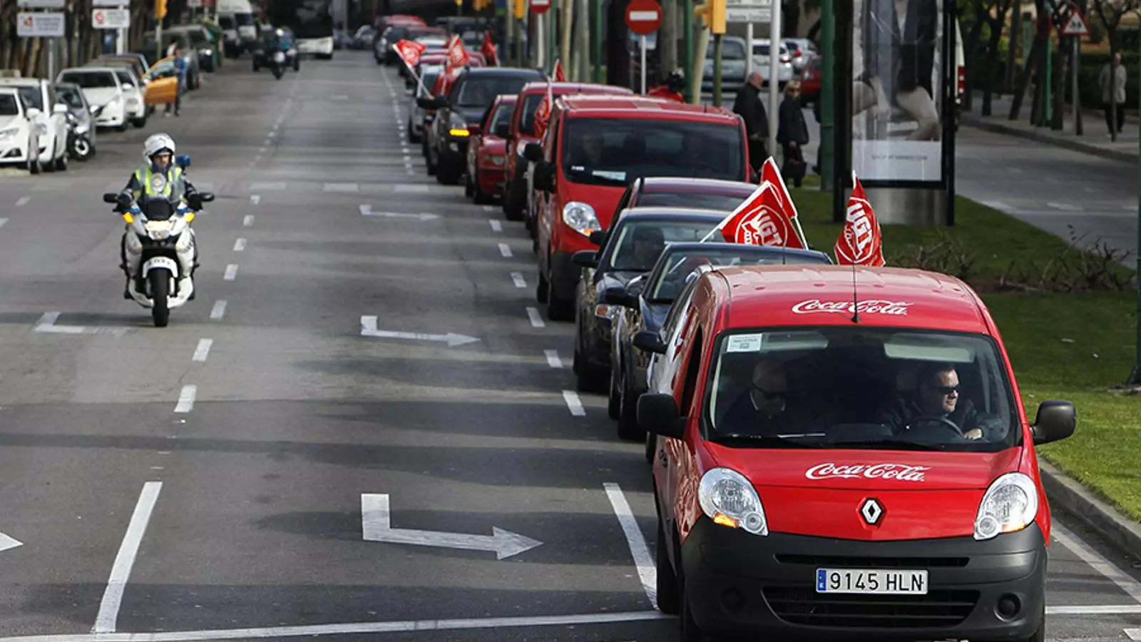 Caravana contra el tancament de Coca-Cola