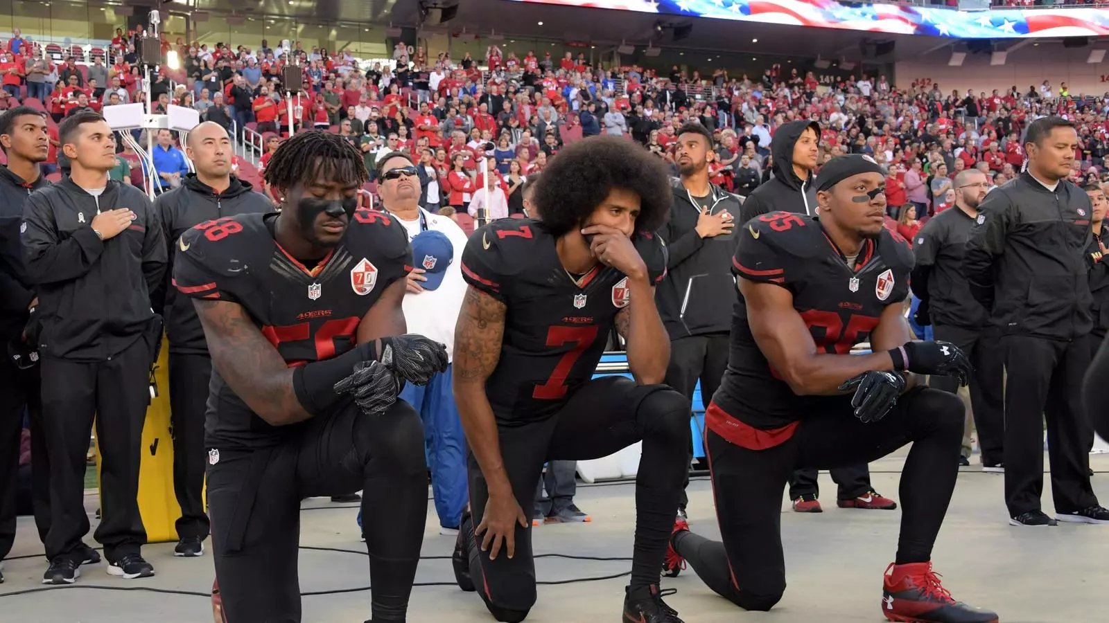 Trump causa indignació en el món del futbol i del bàsquet