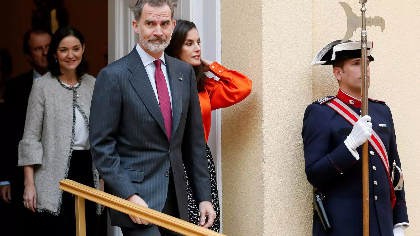 Les filles del rei Felip i Letícia han anat avui a l'escola tot i el cas de coronavirus que han detectat al seu centre