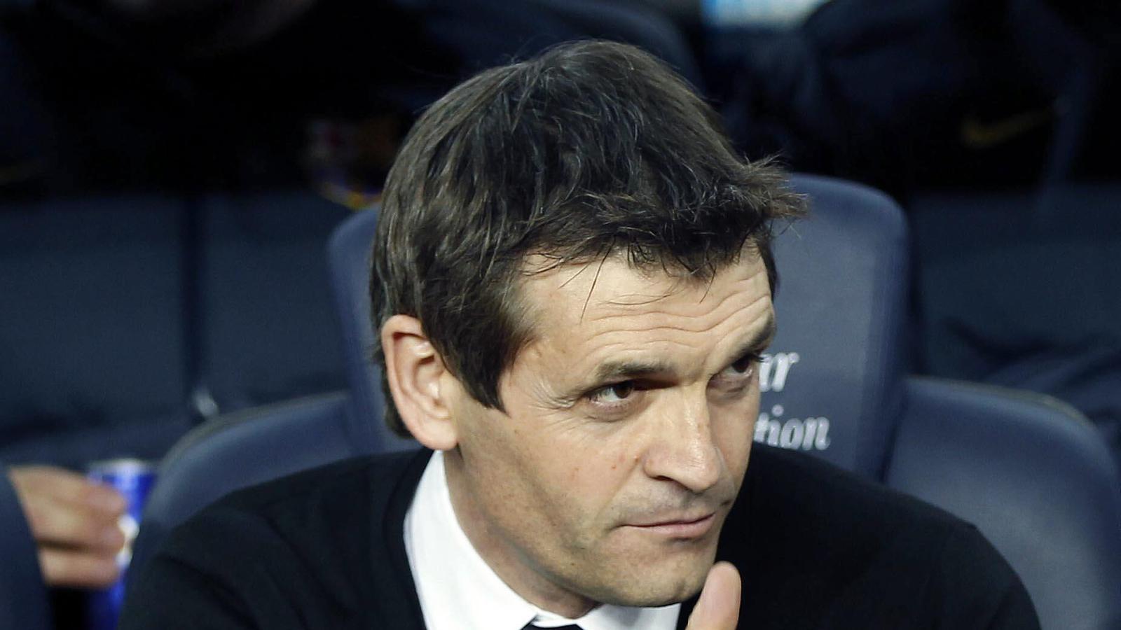 L'entrenador del F.C Barcelona, Tito Vilanova, assegut a la banqueta just abans del derbi contra l'Espanyol de la temporada passada. EFE / Andreu Dalmau