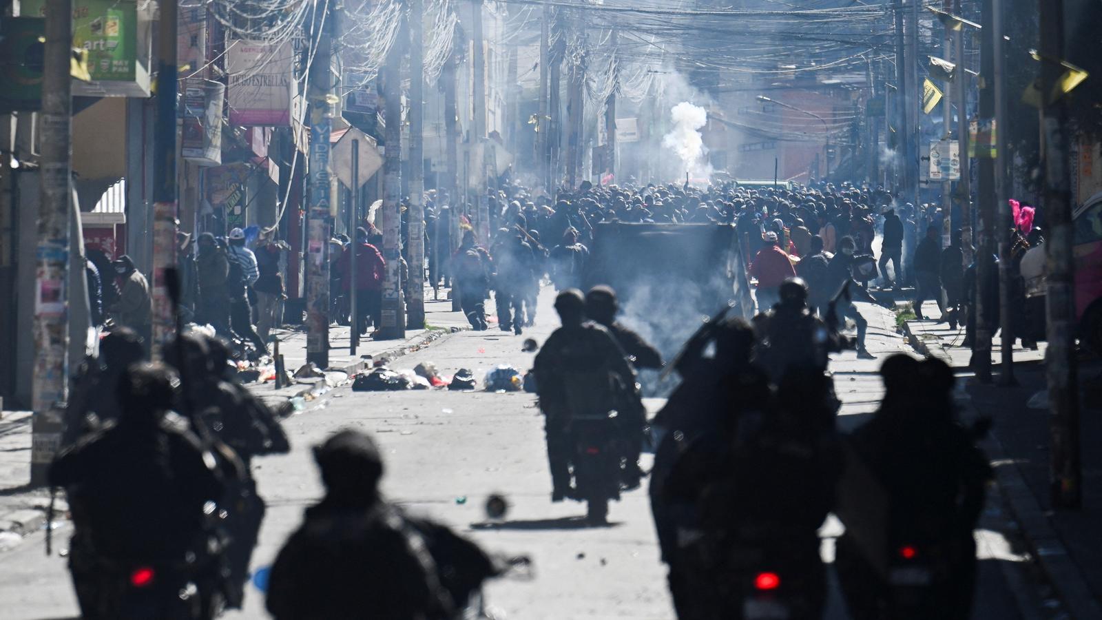 Protests in La Paz, Bolivia, demanding the resignation of Rodrigo Paz, the first right-wing president in 20 years in the country.