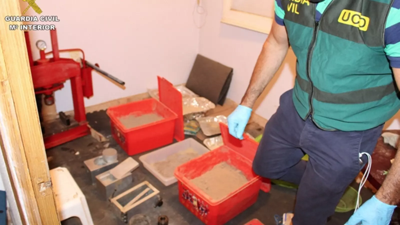 Cau una xarxa que tenia un gran laboratori d'heroïna a Gavà