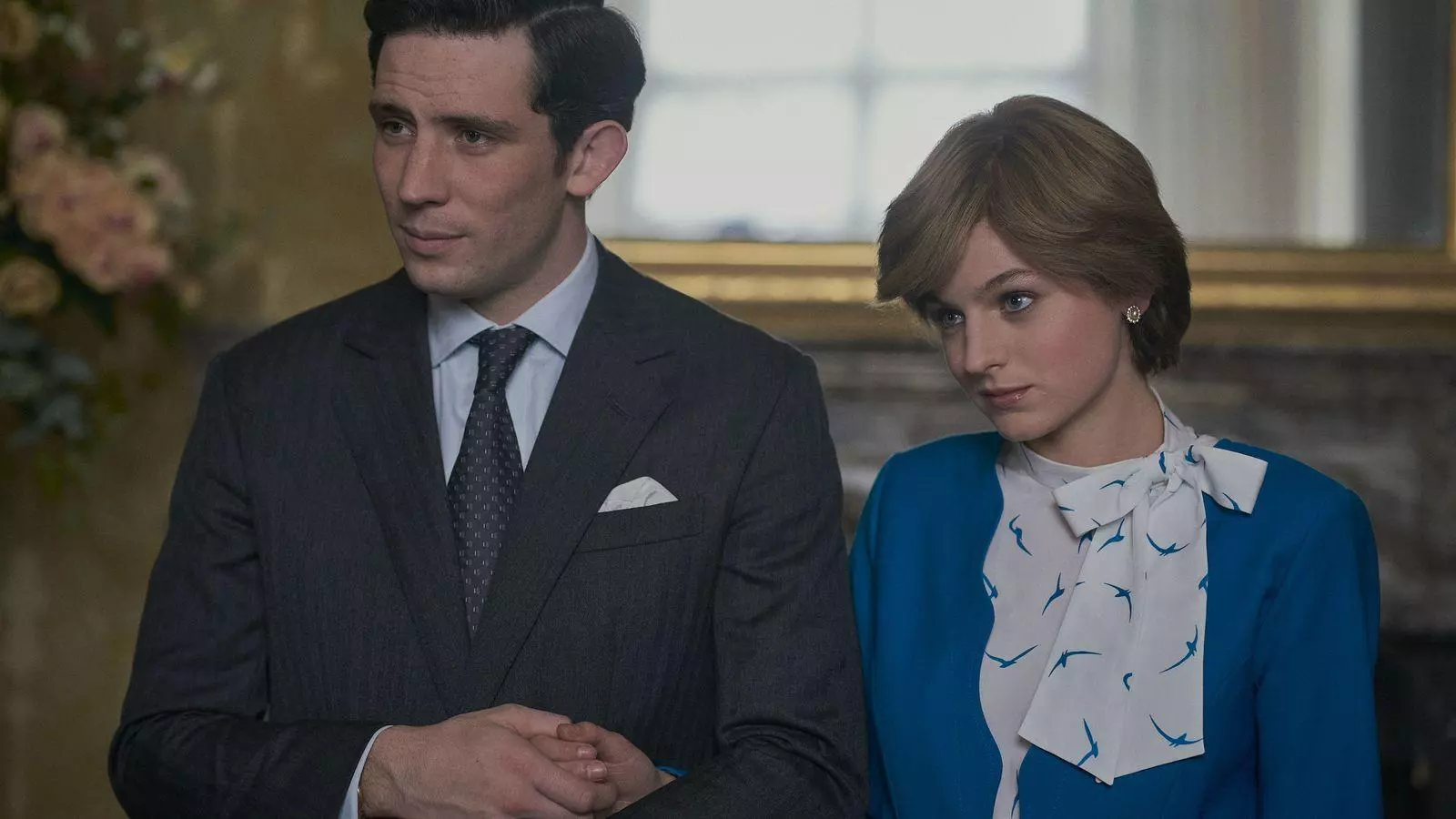 Josh O'Connor i Emma Corrin