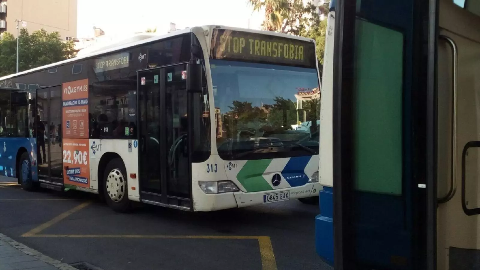 Imatge d'un autobús de la EMT