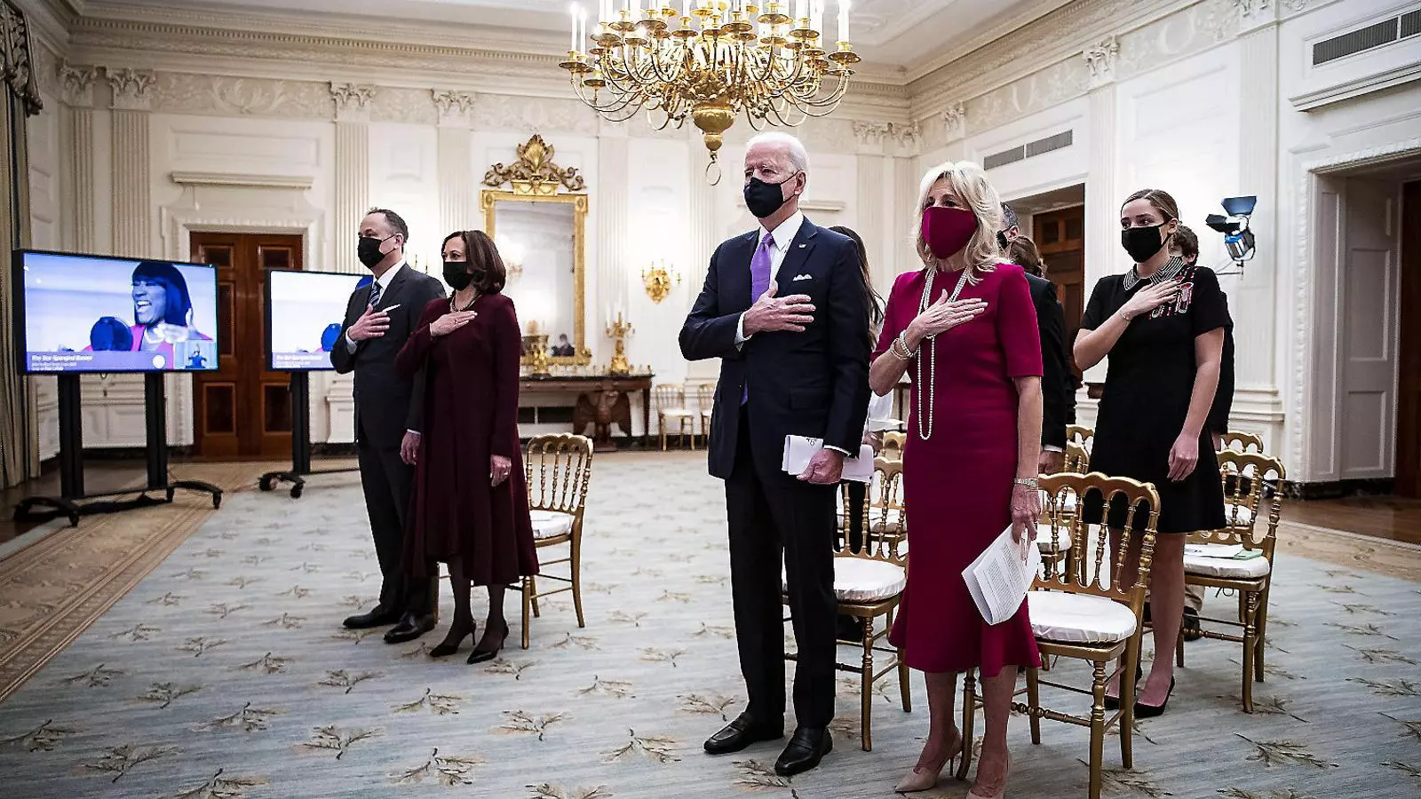 Biden va per feina i comença a esborrar el llegat de Trump