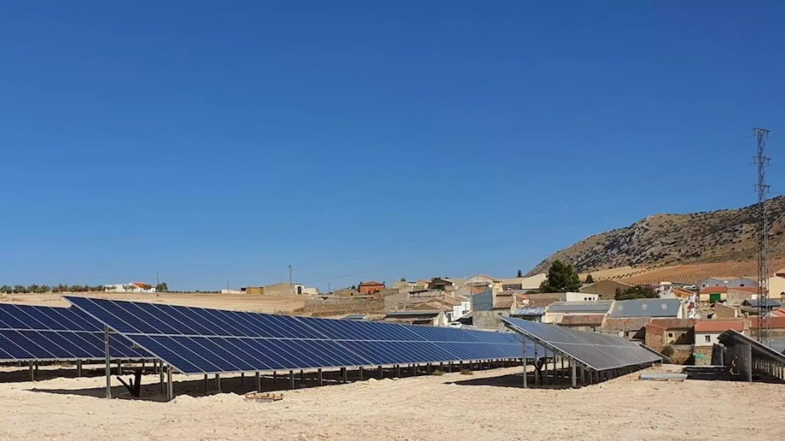 Unes instal·lacions solars de la companyia.