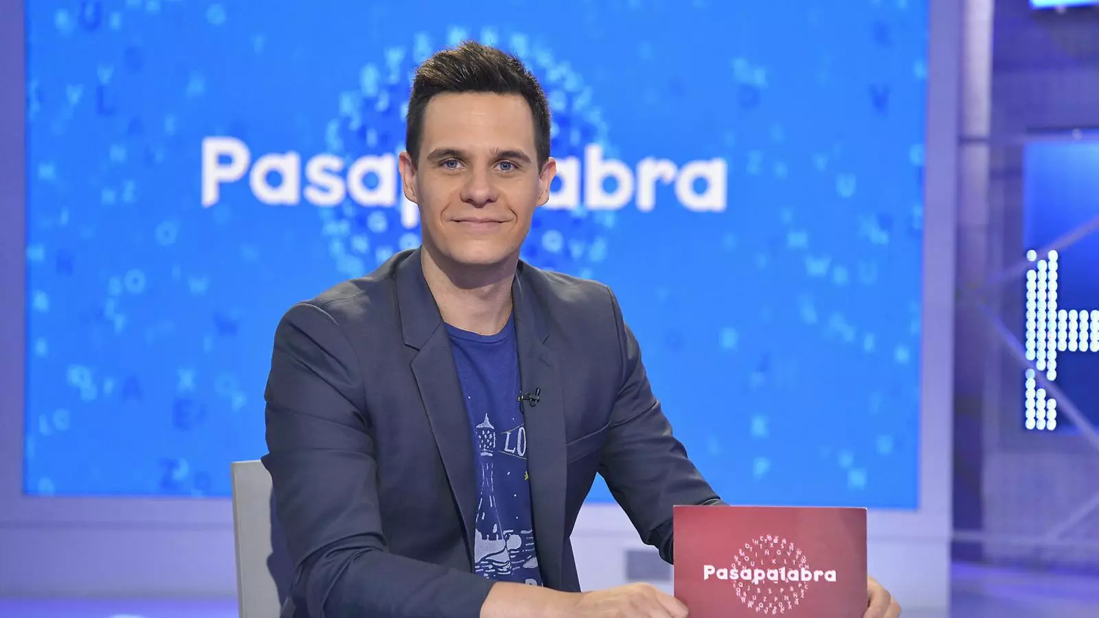 El presentador de Pasapalabra, Christian Gálvez, condueix ara El tirón, un concurs que forma part de Sálvame banana.