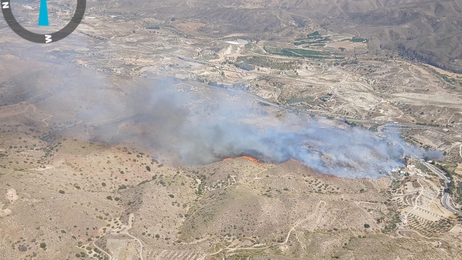 Incendio forestal en Los Gallardos (Almería)