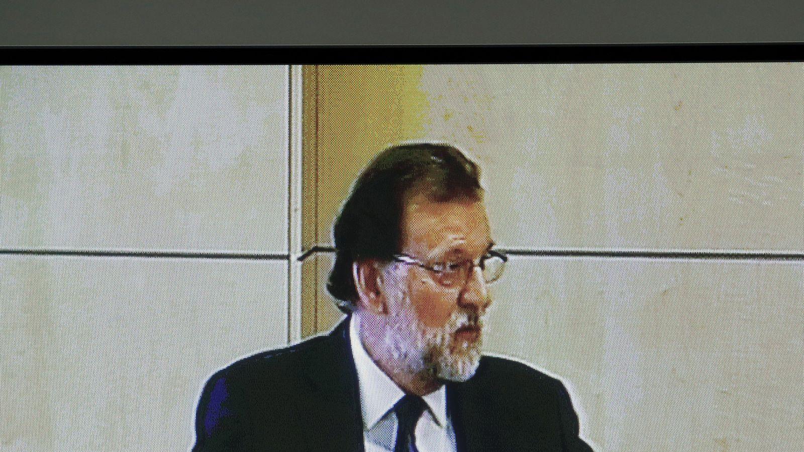 Aznar i Rajoy declaren en el judici de la caixa B del PP
