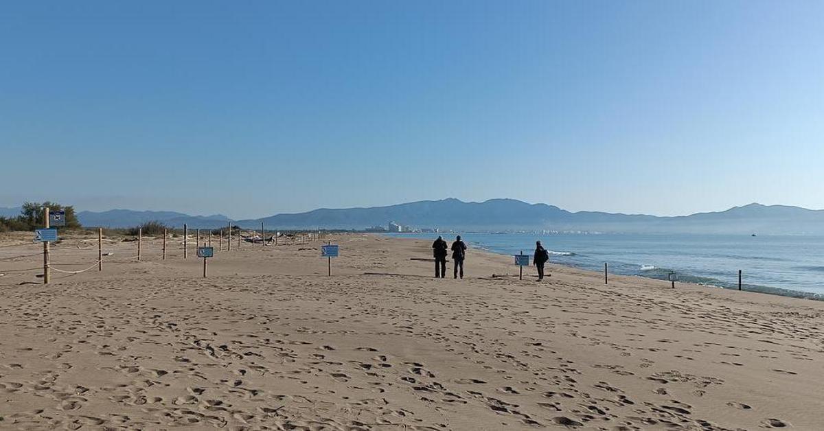 Costa Brava: Beach Ban for Biodiversity