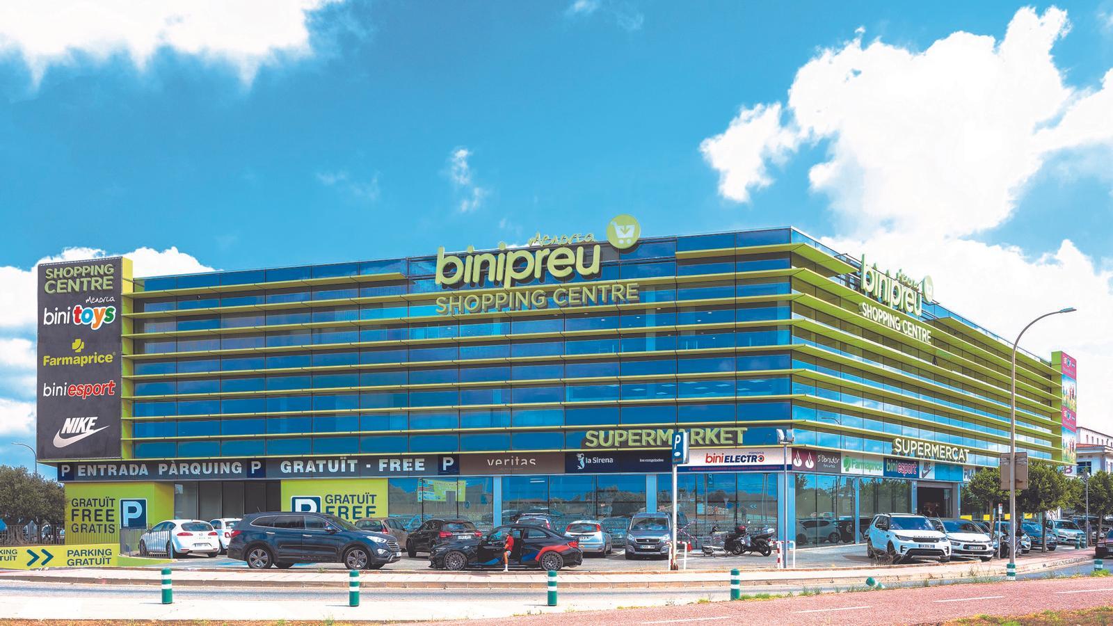 Centro comercial Binipreu en el término municipal de Mahón.